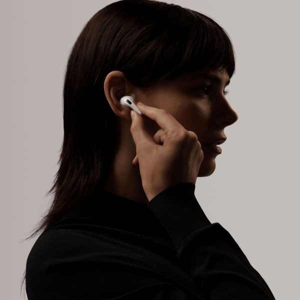 airpods 4 with active noise cancellation
