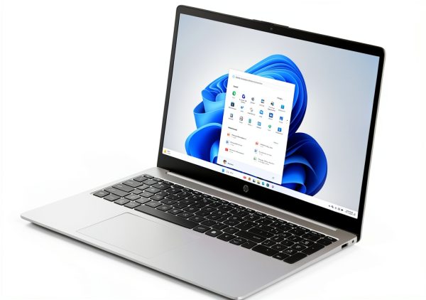 HP Laptop AMD Ryzen 7 16GB RAM 1TB SSD Full HD-8