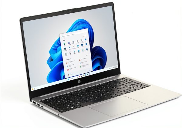 HP Laptop AMD Ryzen 7 16GB RAM 1TB SSD Full HD-9