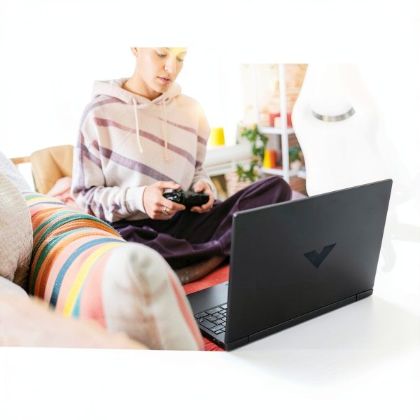 HP Victus Gaming Laptop Intel Core i7 RTX 5060 144Hz-7